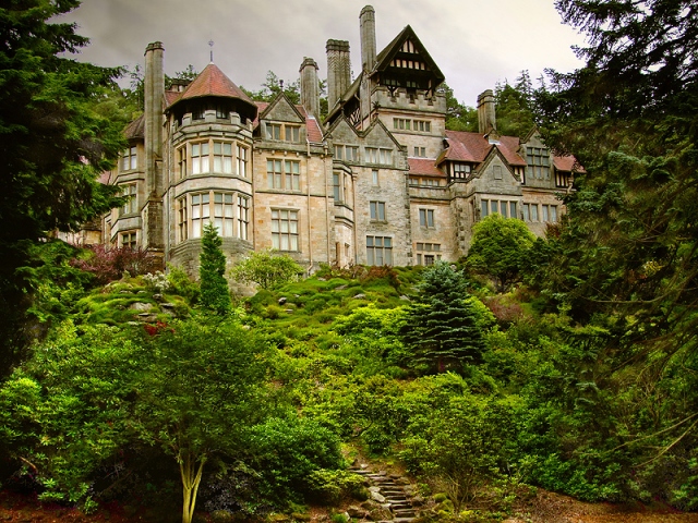 Cragside House